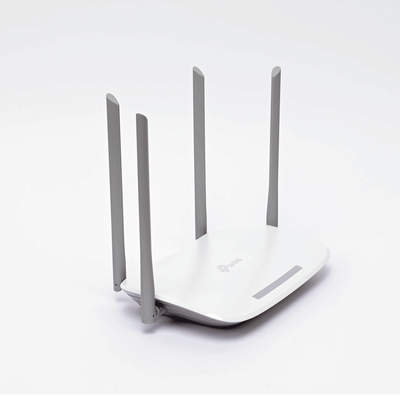 EC220G5  Router TPLink Inalámbrico ISP doble banda AC, 2.4 GHz y 5 GHz