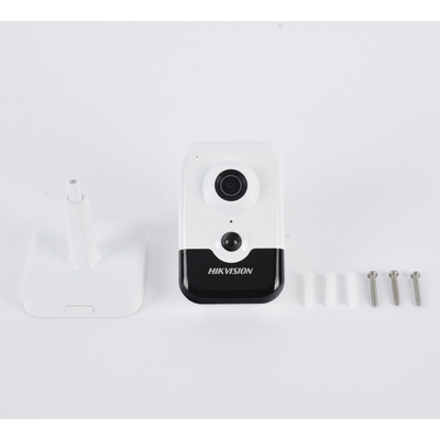 DS2CD2443G2  Camara Hikvision tipo Cubo IP de 4 Megapixel / Lente 2.8 mm / H.265+/ Micrófono y Bocina Integrada