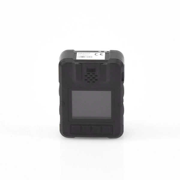 DSMCW406_128G  HIKVISION - Body Camera Portátil / Grabación a 2K (4 Megapixel) / Pantalla 1.77" TFT / Fotos de Hasta 40 Megapixel / IP67 / H.265 / 128 GB de Almacenamiento / Microfono Integrado